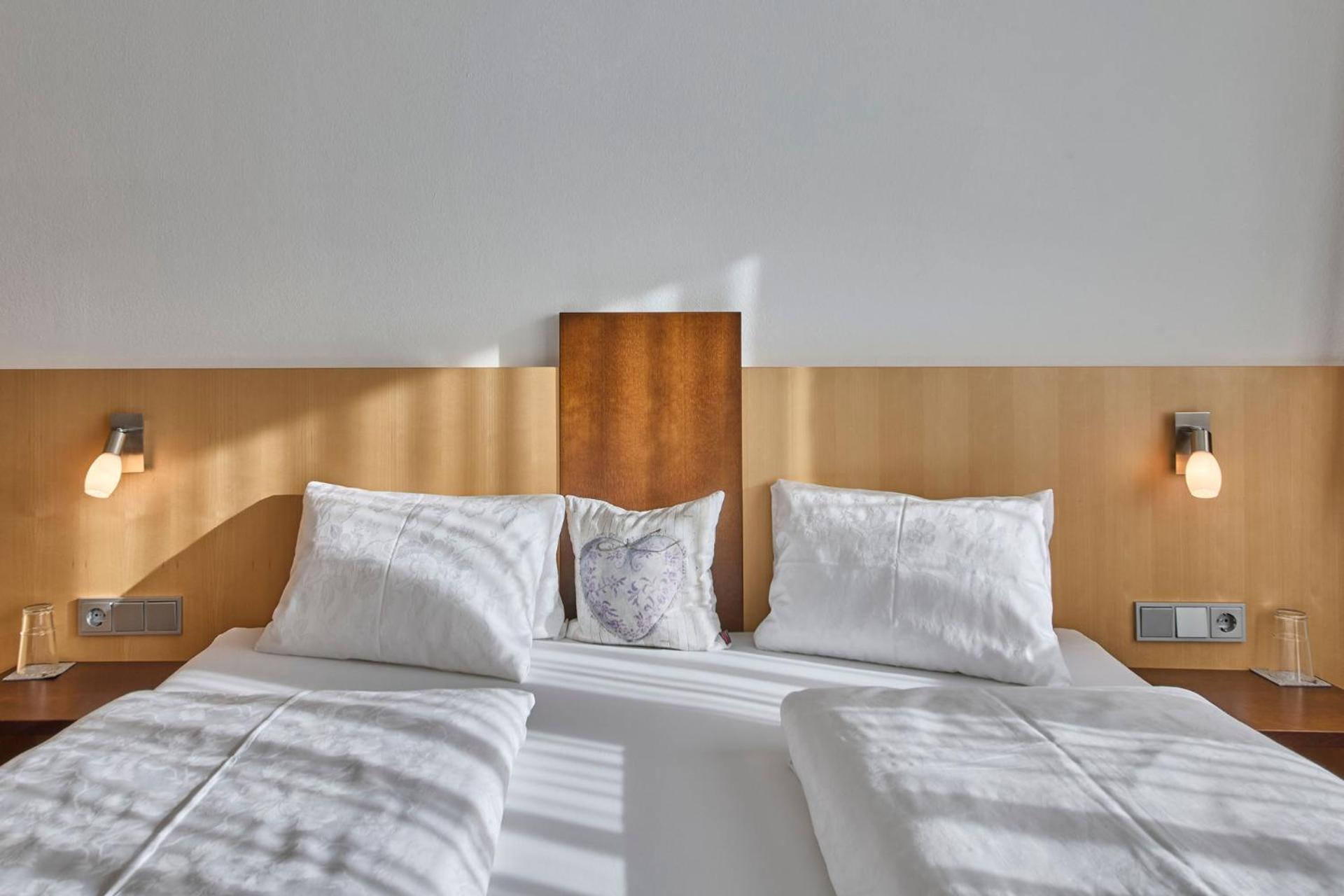 Hotel Garni Tirol Walchsee Room photo